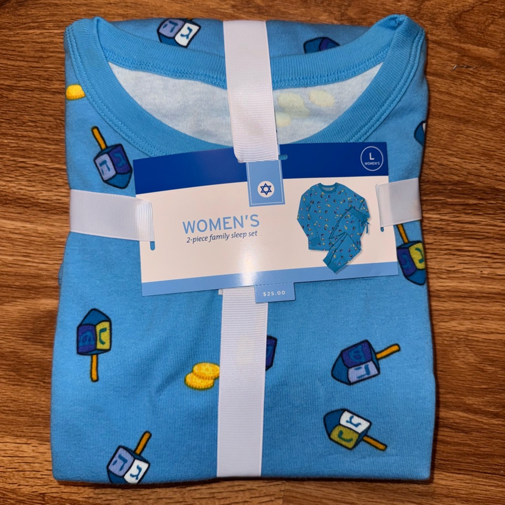 Women’s pajama set size large